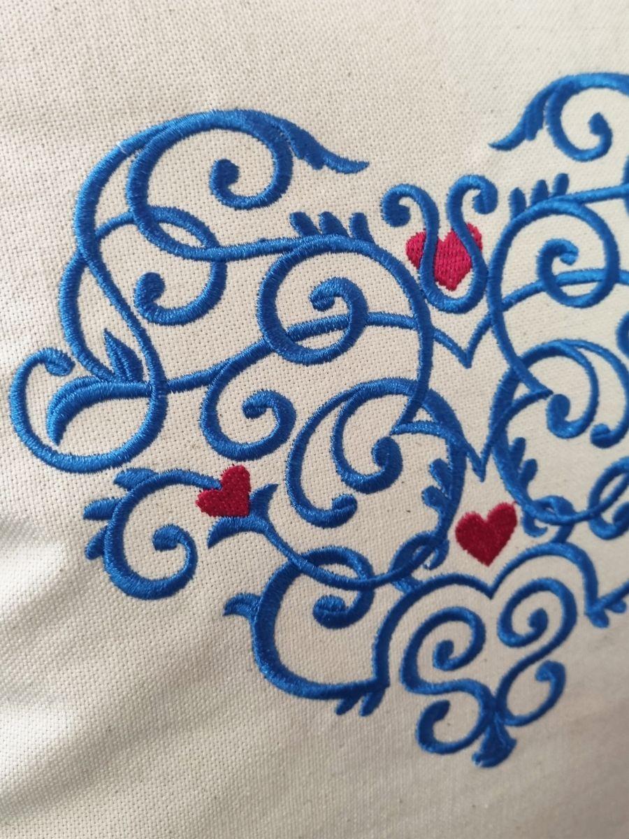 Подушка декоративная DREAM. СЕРДЦЕ 48x48. Каталог Матекс Подушка декоративная DREAM. СЕРДЦЕ 48x48. Каталог Матекс