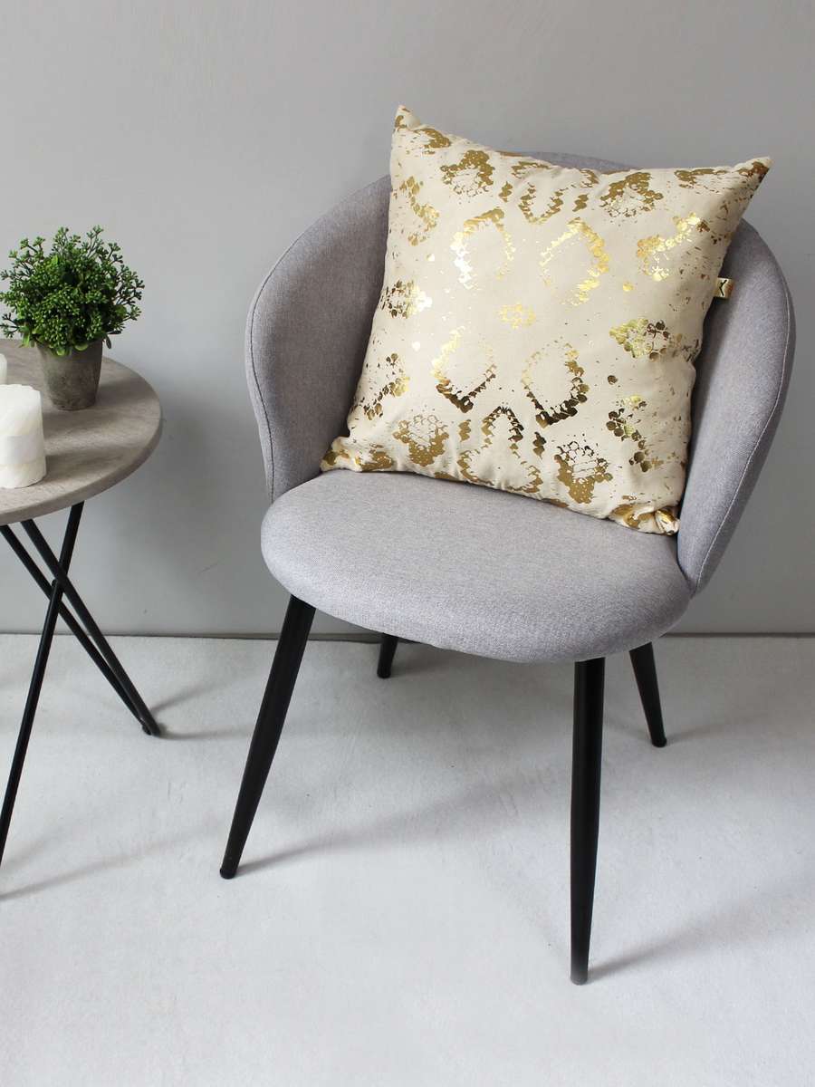 Подушка декоративная LUXURY. ЗМЕЯ 45x45. Каталог Матекс Подушка декоративная LUXURY. ЗМЕЯ 45x45. Каталог Матекс