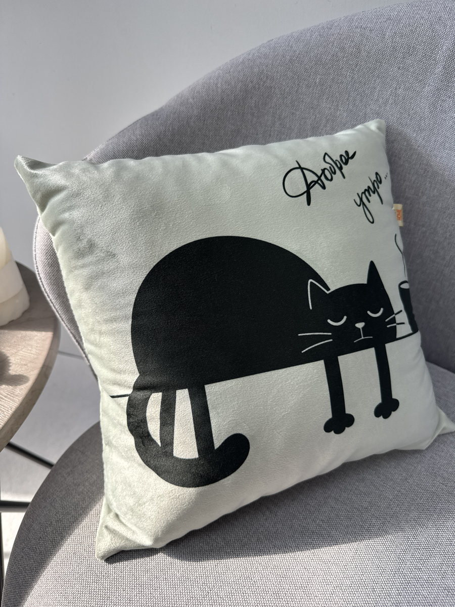 Подушка декоративная MEOW.  35x35. Каталог Матекс