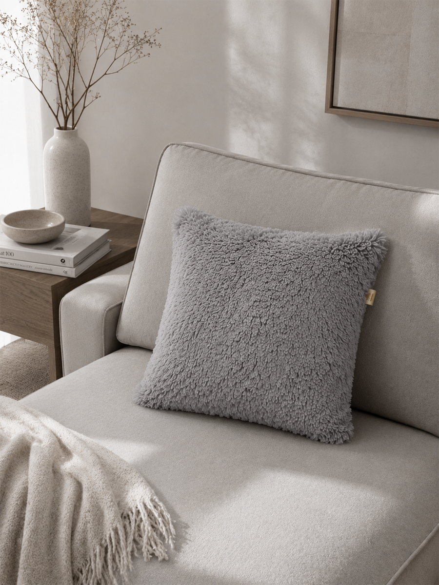 Подушка декоративная PLUSH.  35x35. Каталог Матекс