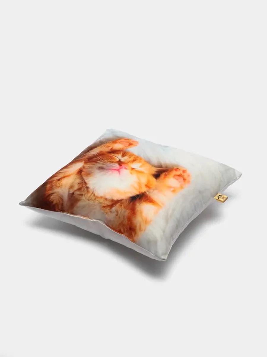 Подушка декоративная FANTASY. РЫЖИЙ КОТ СПИТ 33x33. Каталог Матекс