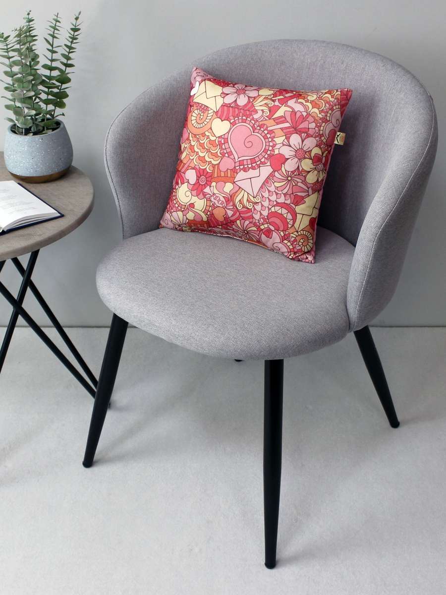 Подушка декоративная FANTASY. ВАЛЕНТИНКИ 33x33. Каталог Матекс Подушка декоративная FANTASY. ВАЛЕНТИНКИ 33x33. Каталог Матекс