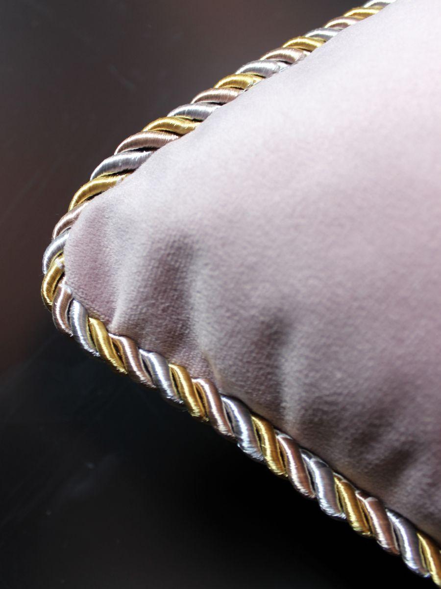 Подушка декоративная ITAKA RIM. 43x43. Каталог Матекс Подушка декоративная ITAKA RIM. 43x43. Каталог Матекс