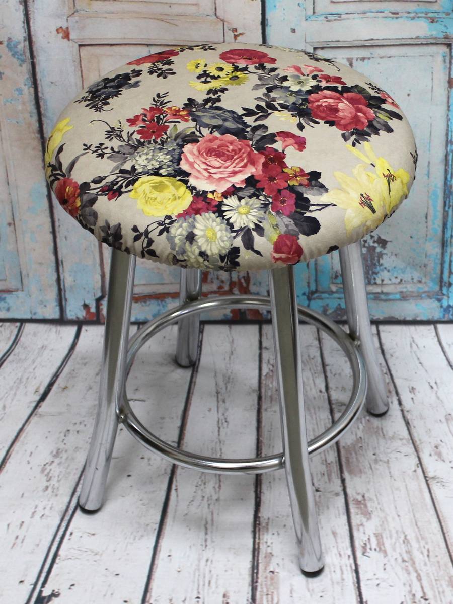 Подушка для сидения CONCEPT. РОЗЫ И ЛИЛЕЙНИК 33x33. Каталог Матекс