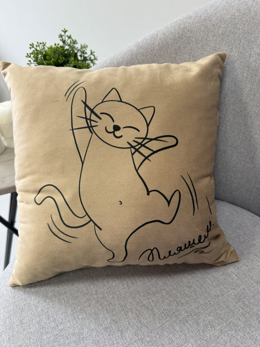 Подушка декоративная MEOW.  35x35. Каталог Матекс