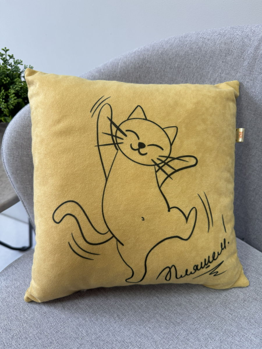 Подушка декоративная MEOW.  35x35. Каталог Матекс