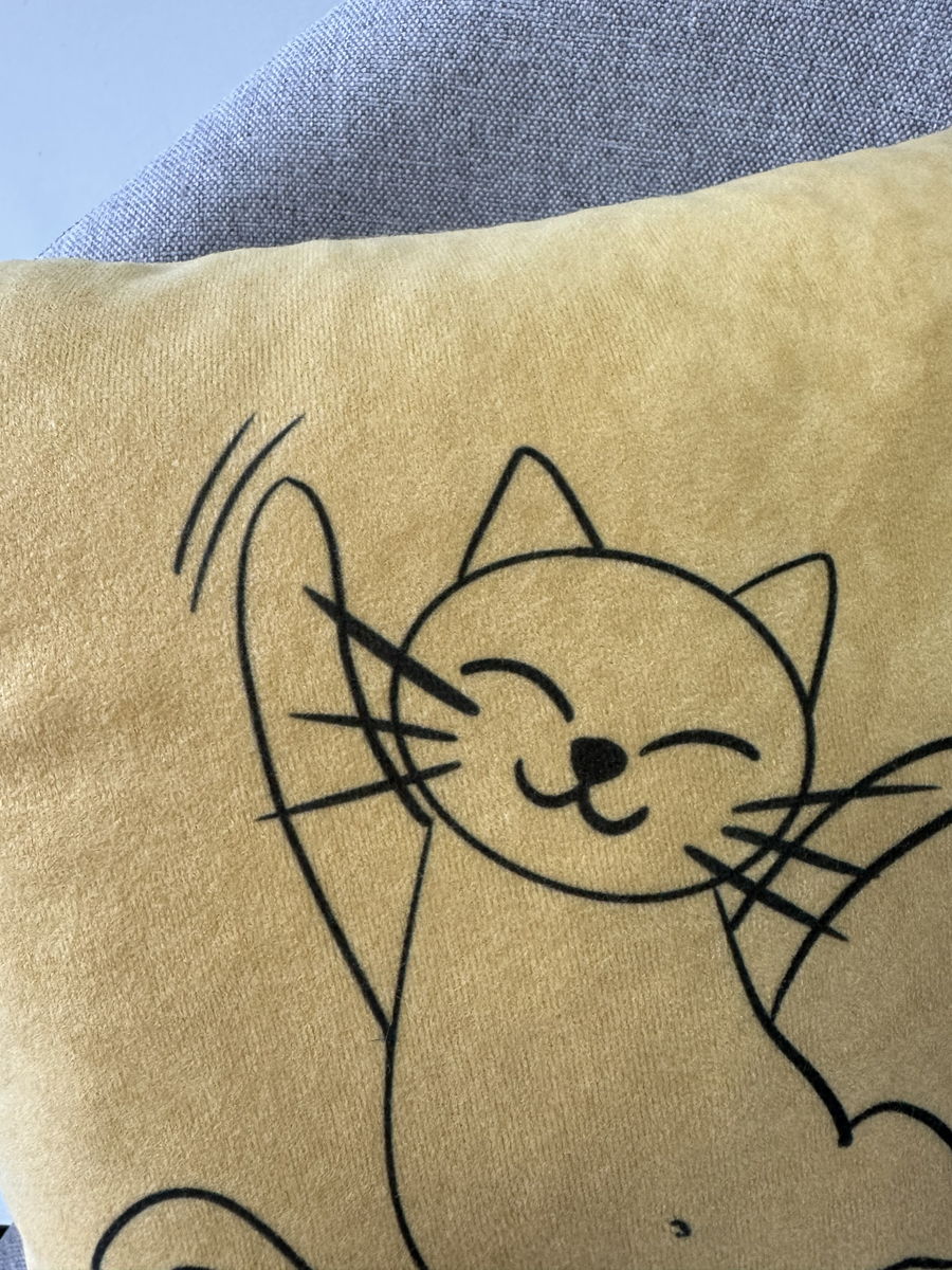 Подушка декоративная MEOW.  35x35. Каталог Матекс