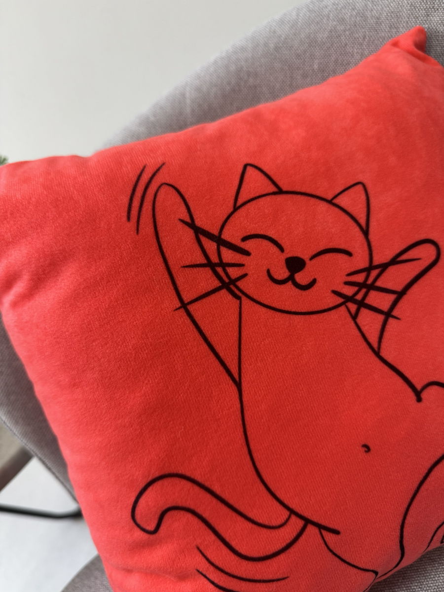 Подушка декоративная MEOW.  35x35. Каталог Матекс