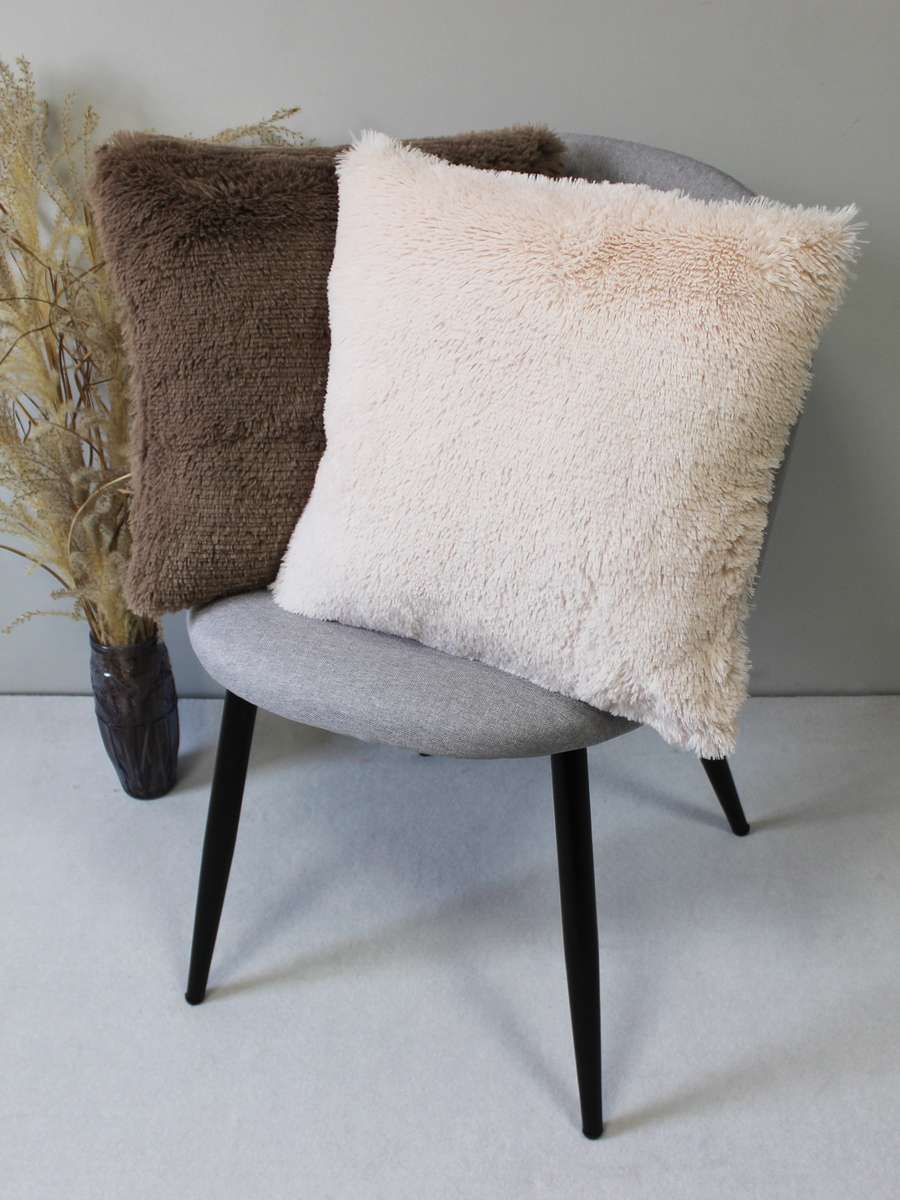 Подушка декоративная PLUSH. 43x43. Каталог Матекс Подушка декоративная PLUSH. 43x43. Каталог Матекс