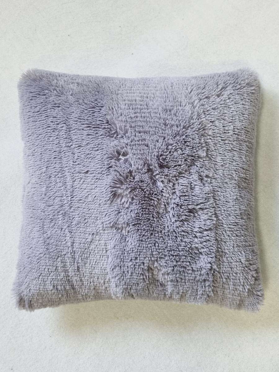 Подушка декоративная PLUSH. 43x43. Каталог Матекс Подушка декоративная PLUSH. 43x43. Каталог Матекс