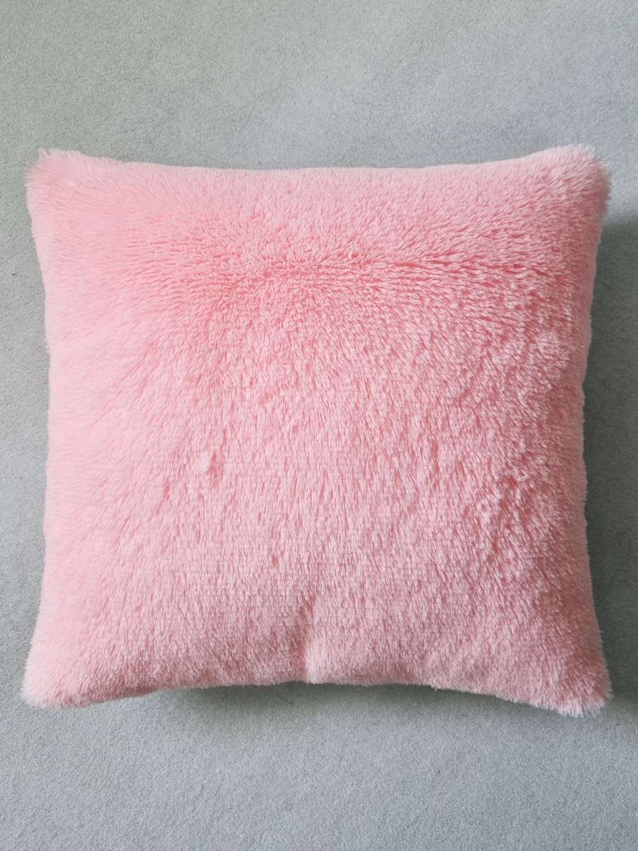 Подушка декоративная PLUSH. 43x43. Каталог Матекс Подушка декоративная PLUSH. 43x43. Каталог Матекс
