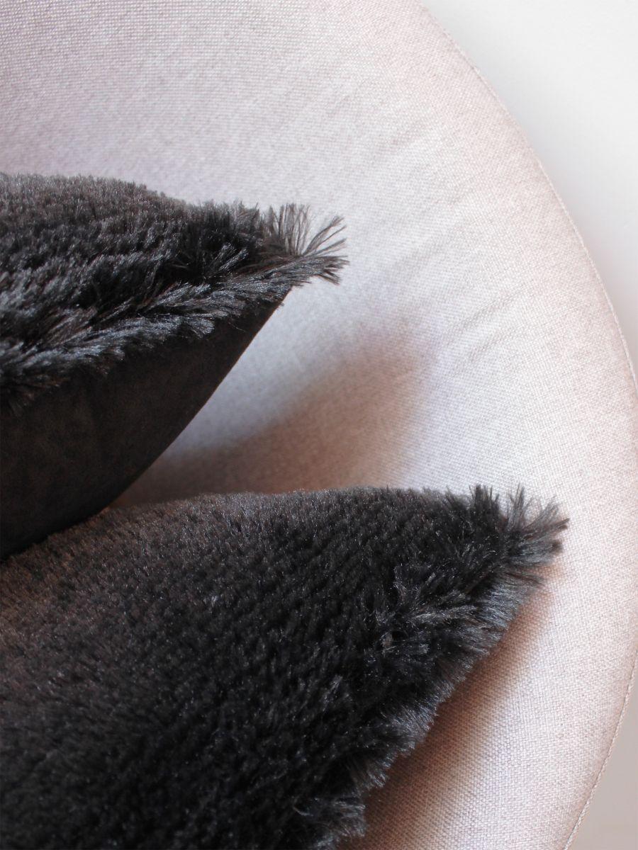 Подушка декоративная PLUSH LINE. КОМПЛЕКТ 2 ШТ. 35x35. Каталог Матекс Подушка декоративная PLUSH LINE. КОМПЛЕКТ 2 ШТ. 35x35. Каталог Матекс