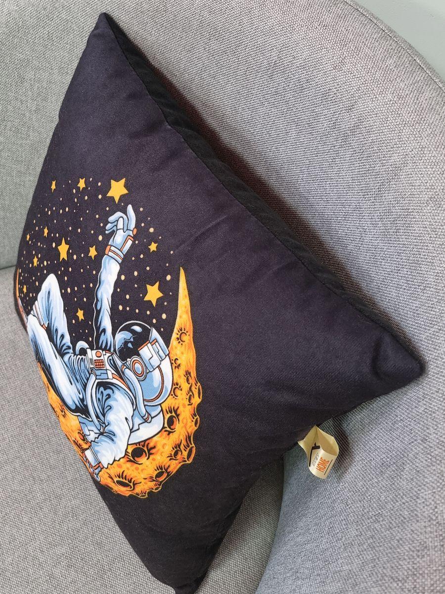 Подушка декоративная NEXT. НА МЕСЯЦЕ 33x33. Каталог Матекс