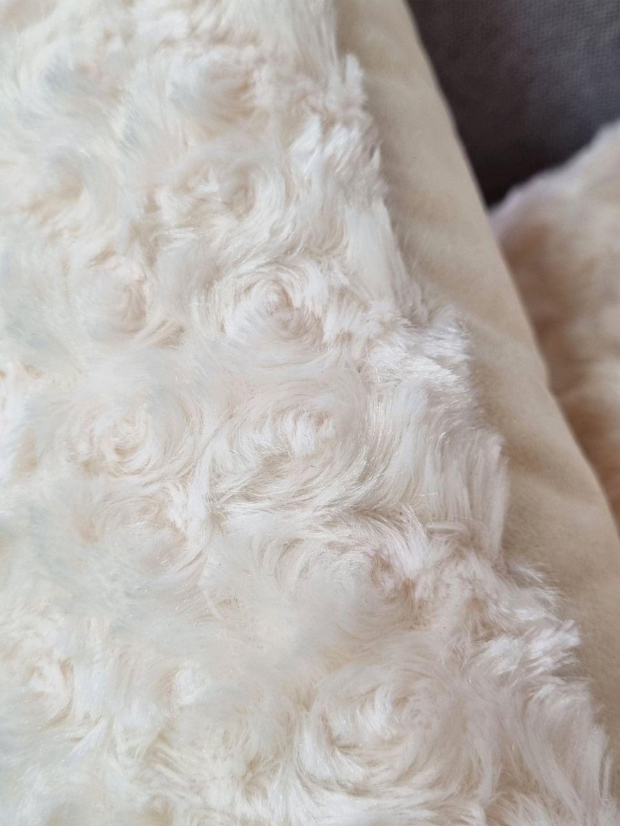 Подушка декоративная ЧАЙНАЯ РОЗА. 35x35. Каталог Матекс Подушка декоративная ЧАЙНАЯ РОЗА. 35x35. Каталог Матекс