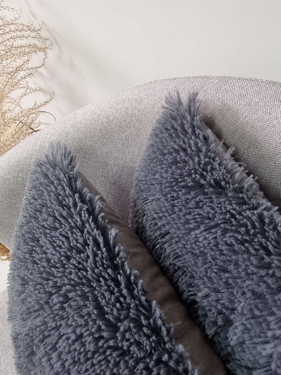 Подушка декоративная PLUSH LINE. КОМПЛЕКТ 2 ШТ. 35x35. Каталог Матекс