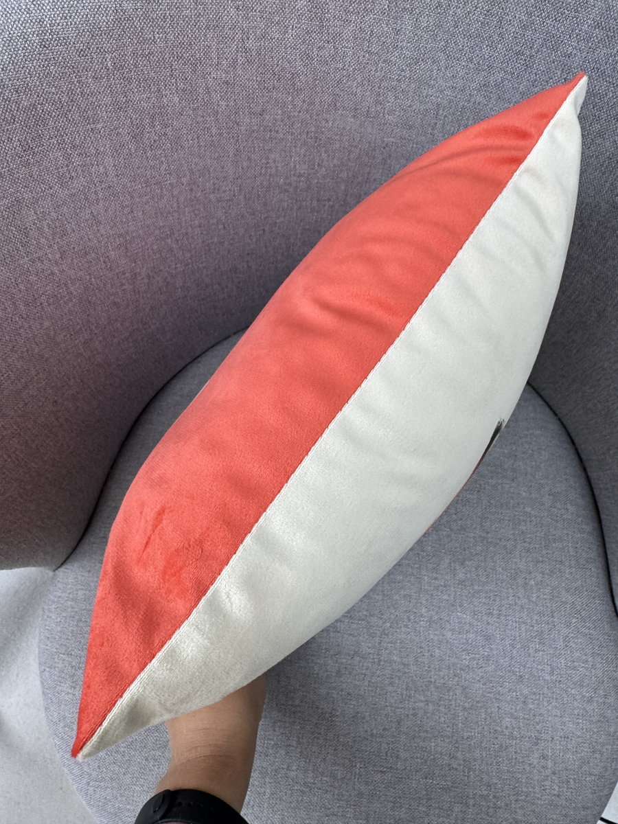 Подушка декоративная FLUFFY. РЫЖИКИ 33x33. Каталог Матекс Подушка декоративная FLUFFY. РЫЖИКИ 33x33. Каталог Матекс