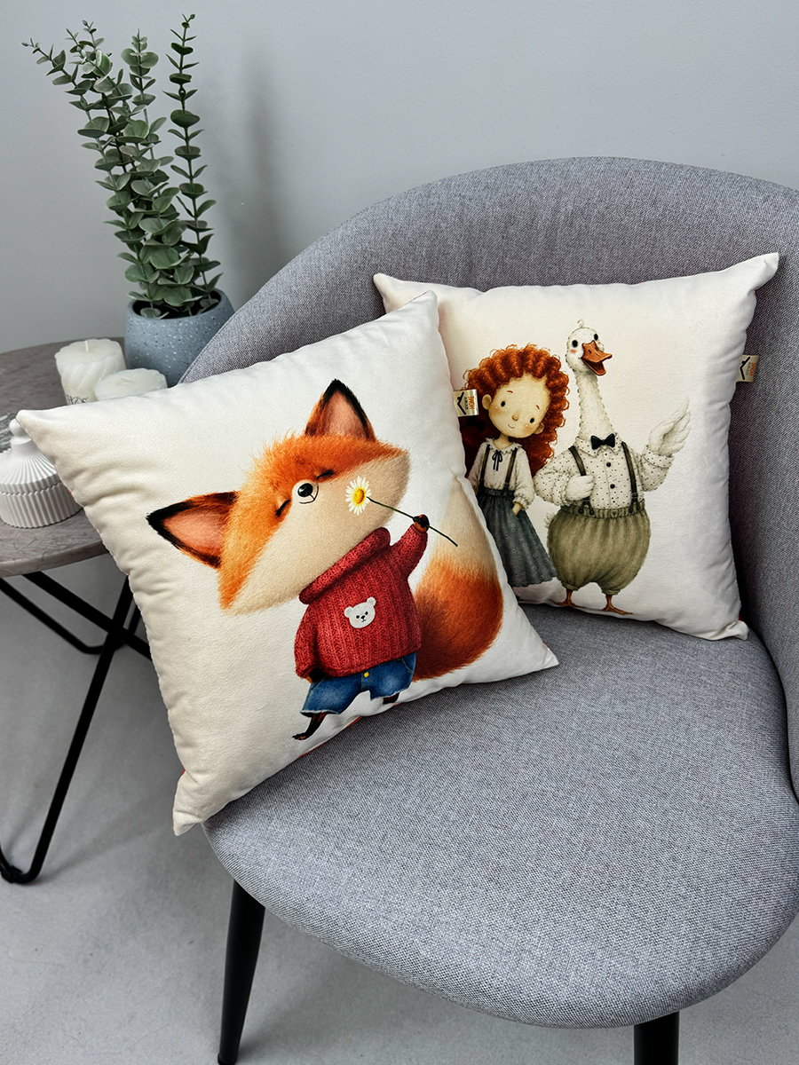 Подушка декоративная FLUFFY. РЫЖИК С ЦВЕТОЧКОМ 33x33. Каталог Матекс