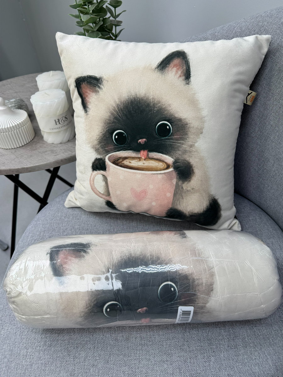 Подушка декоративная FLUFFY. КОТИК И КОФЕЕК 33x33. Каталог Матекс