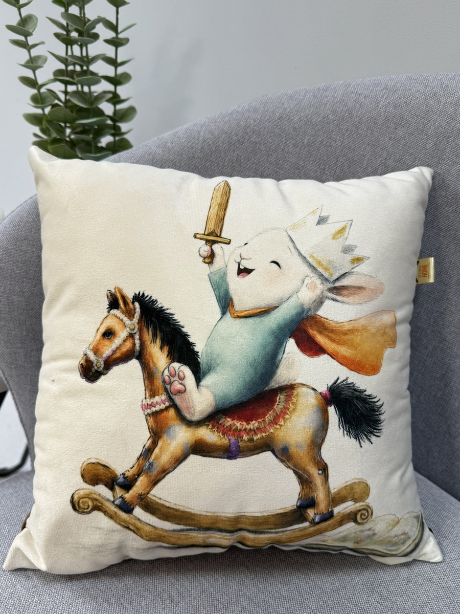 Подушка декоративная FLUFFY. ЗАЙКА-РЫЦАРЬ 33x33. Каталог Матекс