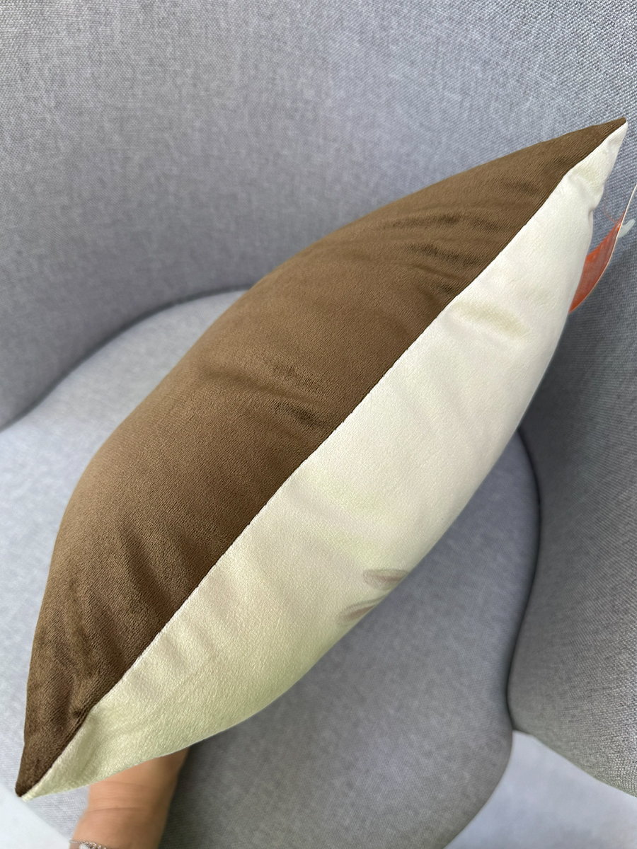 Подушка декоративная FLUFFY. МЕДВЕДЬ И ЗАЙЦЫ 33x33. Каталог Матекс