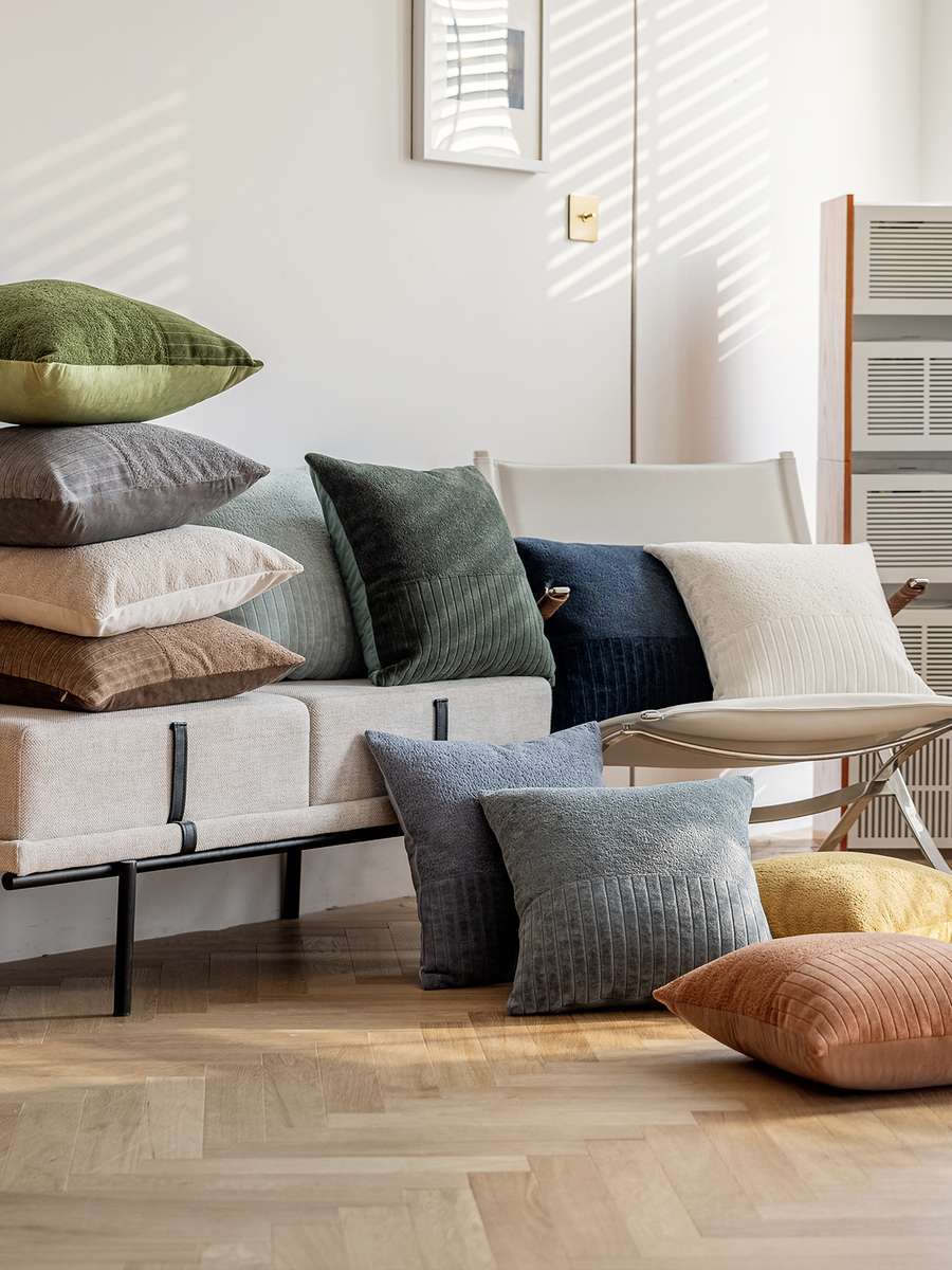 Подушка декоративная TUFTED VELVET.  45x45. Каталог Матекс