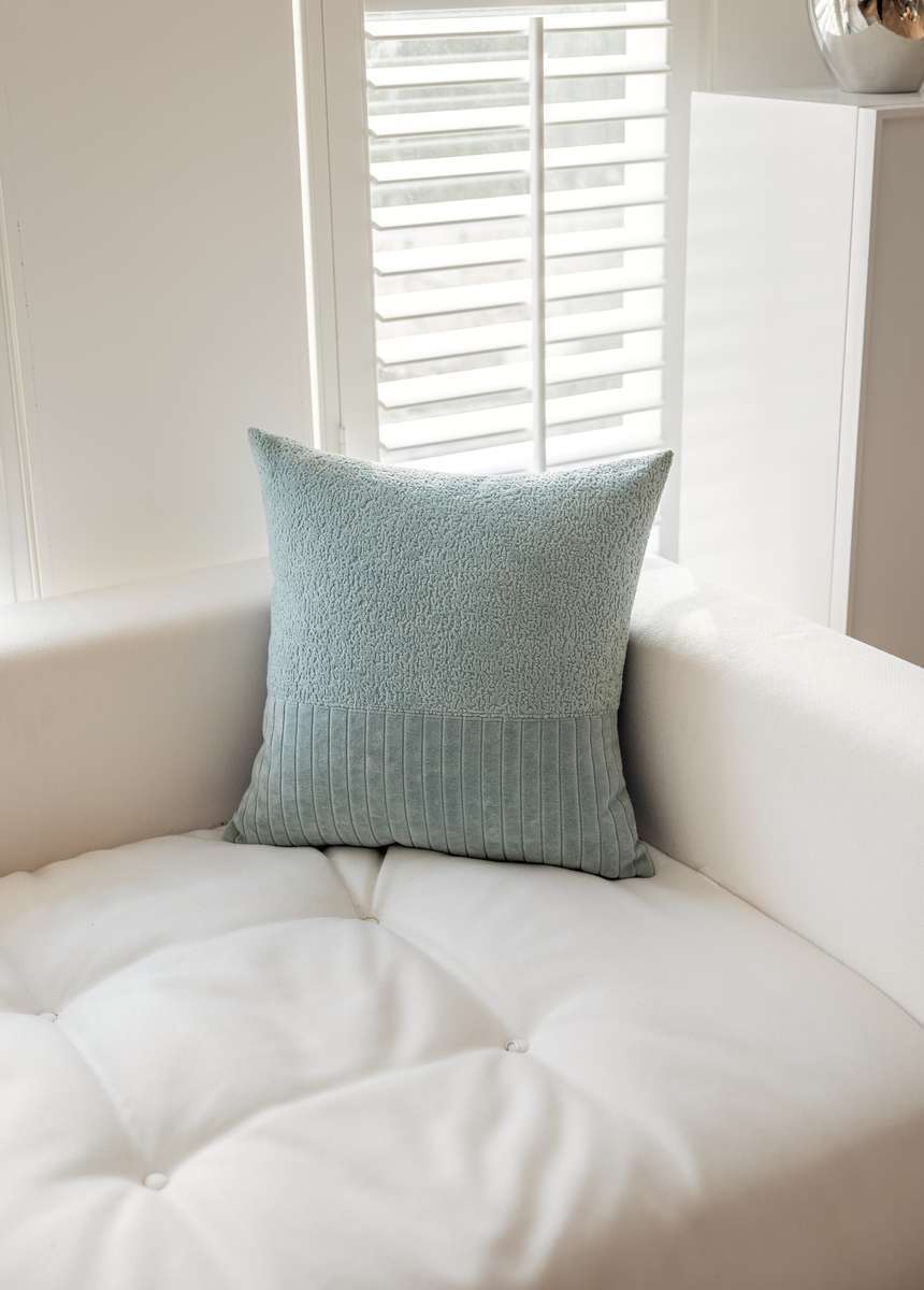 Подушка декоративная TUFTED VELVET.  45x45. Каталог Матекс