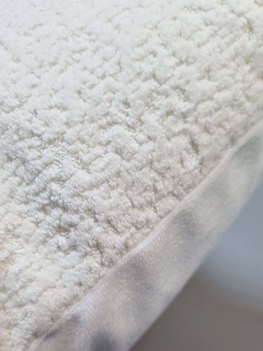Наволочка декоративная TUFTED VELVET.  45x45. Каталог Матекс