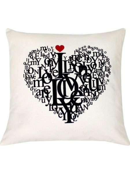 Подушка декоративная LOVE STORY  40x40  СЕРДЦЕ ИЗ БУКВ  Артикул 09-016  Цвет: Молочный черный  Палитра: Бежевый, Черный 